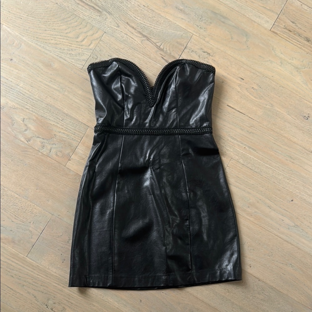 NBD Black Strapless Bodycon Dress Sweetheart Neckline